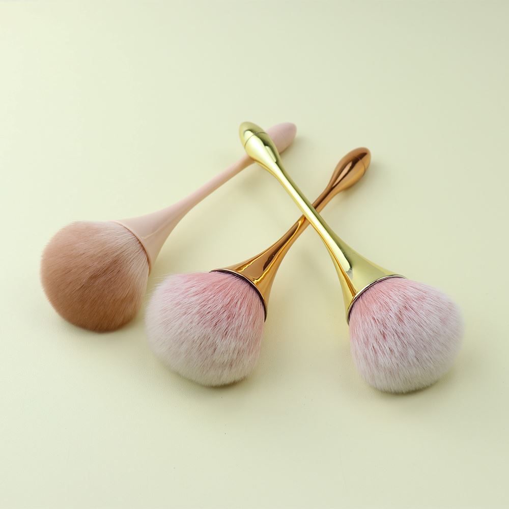 4 Farben, einzelner großer Puder-/Rougepinsel