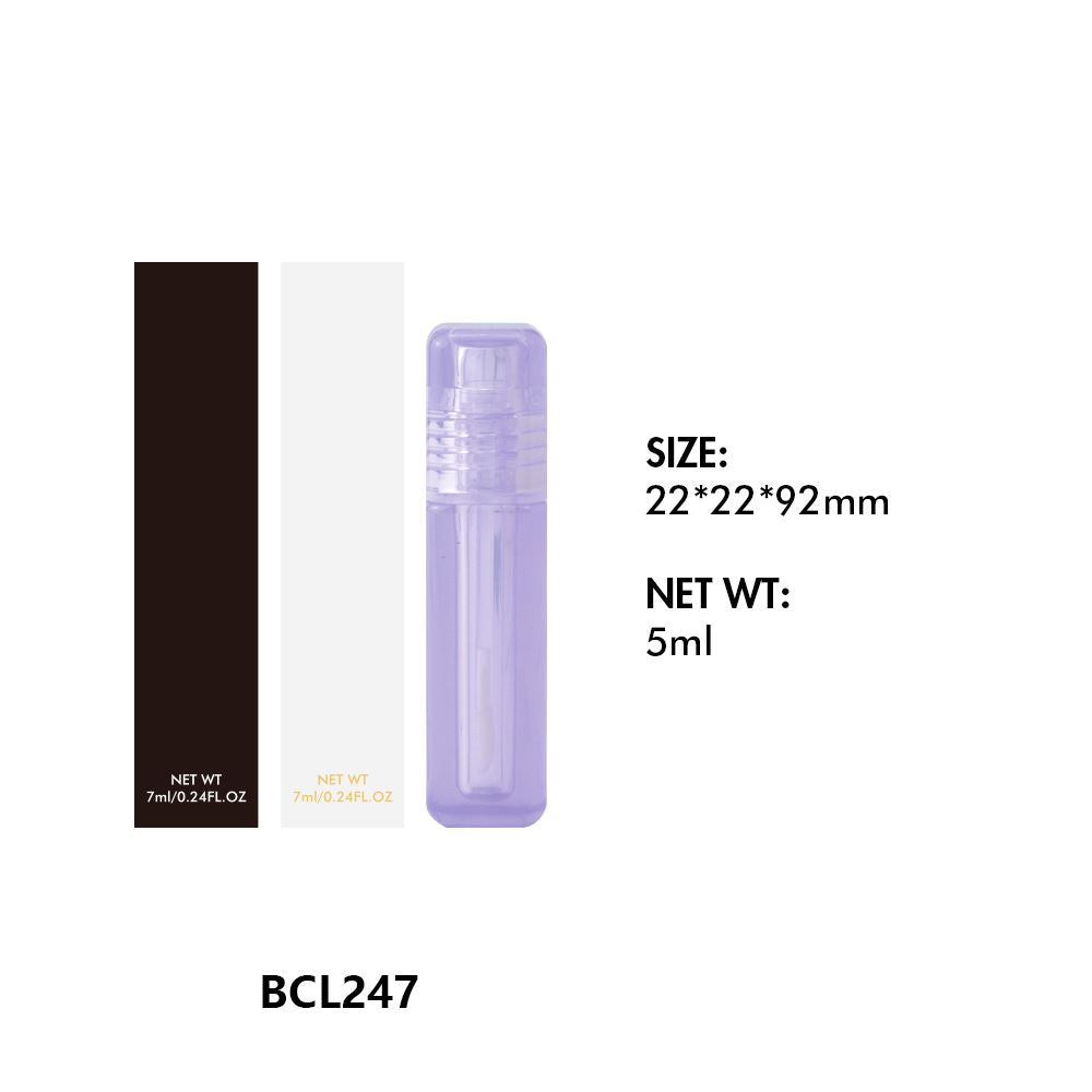 Tubos vacíos de lápiz labial líquido y brillo labial 01