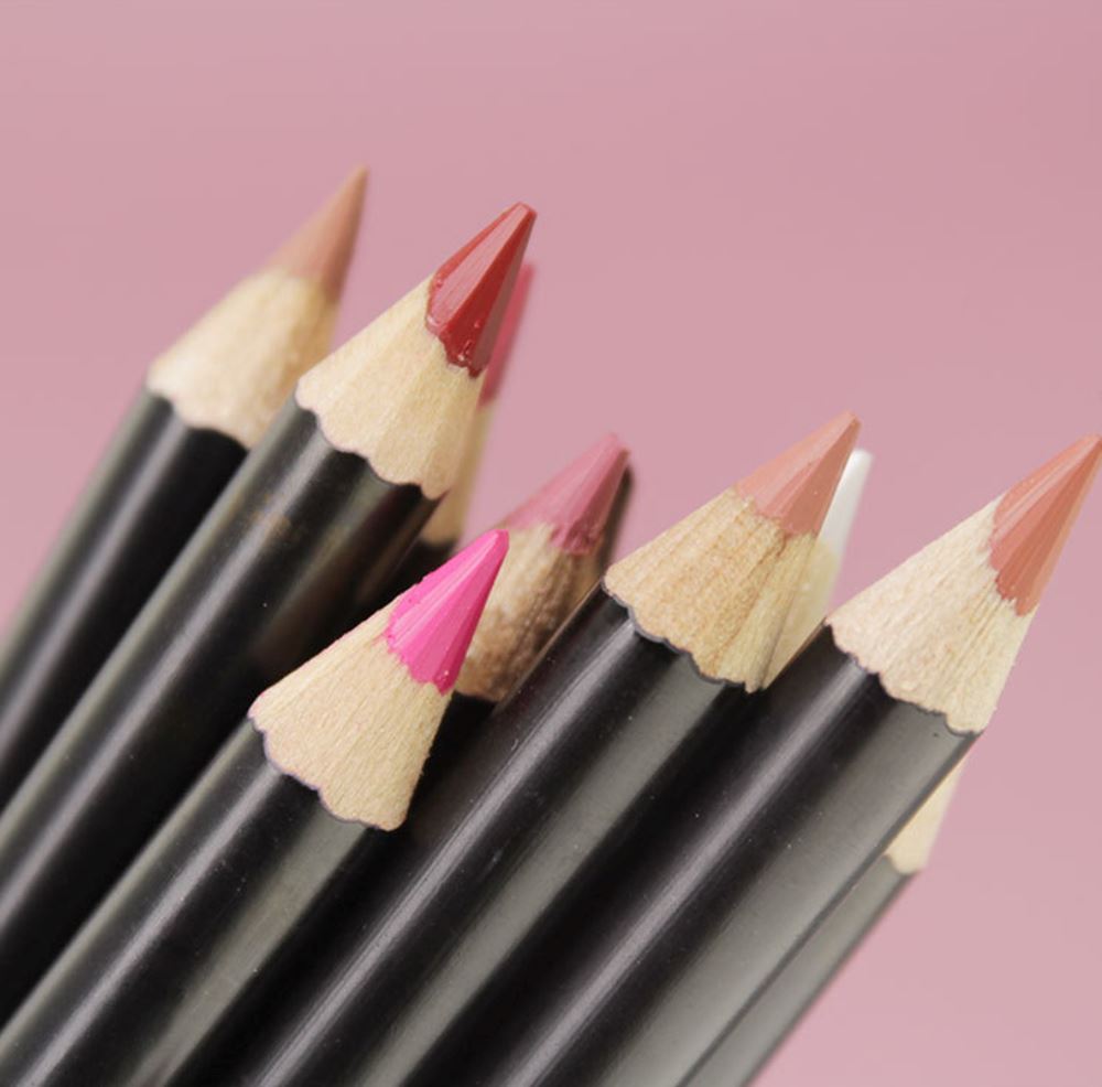 25 color black tube lip liner