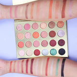 Paleta de sombras de ojos doradas de 24 colores