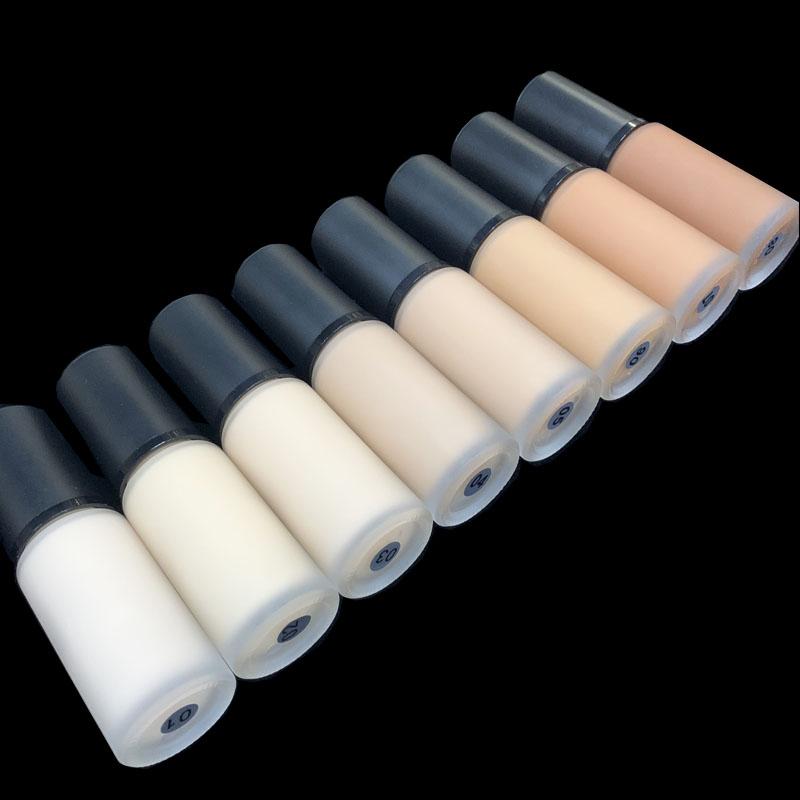 8 Colors Foundation