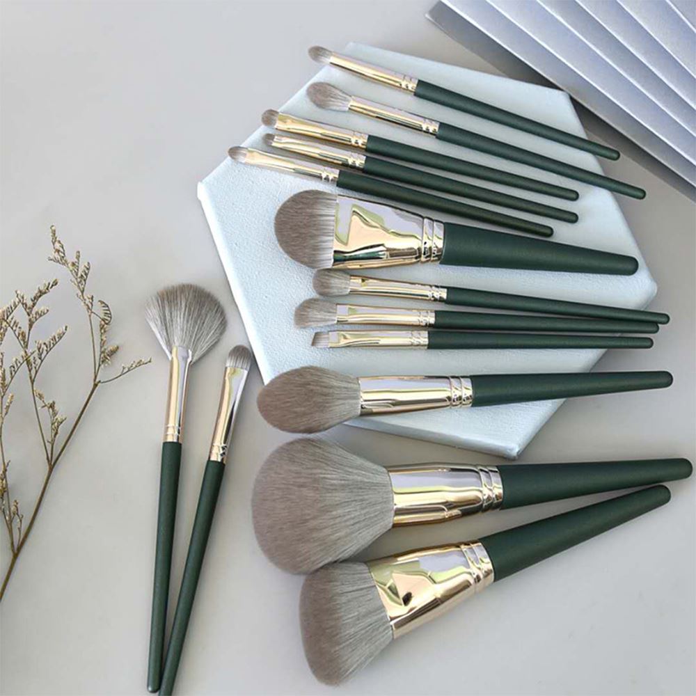 14pcs High Quality Emerald Green Makeup Brush Set (With Bag)