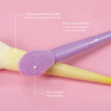 17 Kinds Of Candy-colored Makeup Brushes