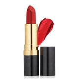Die Hersteller verwenden die neuesten roten Lippenstifte in benutzerdefinierten Farbtönen für helle Haut