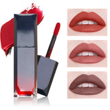 50PCS de 29 couleurs de rouges à lèvres liquides - PRIX BAS (COULEURS ENVOYÉES AU HASARD)